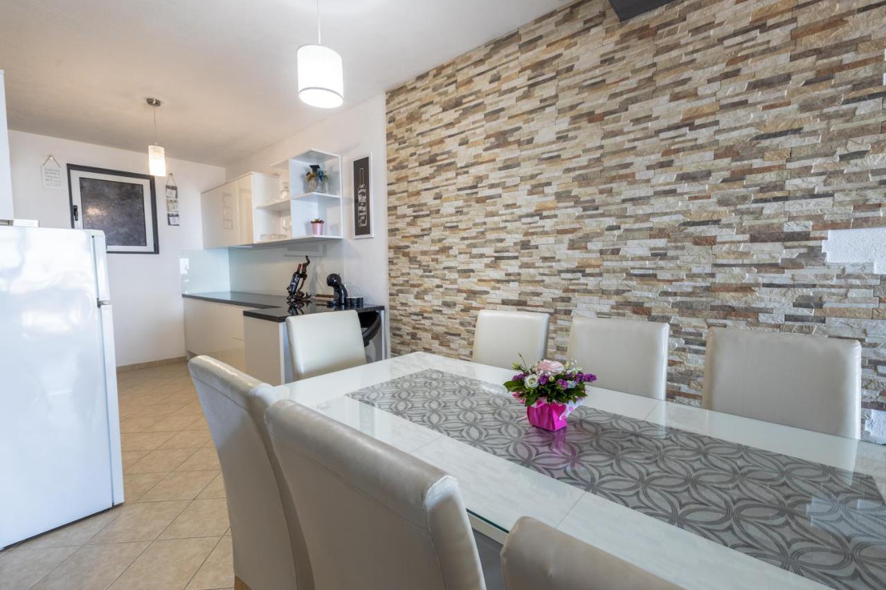 Apartment Dany - Free Beach Parking Μακάρσκα Εξωτερικό φωτογραφία
